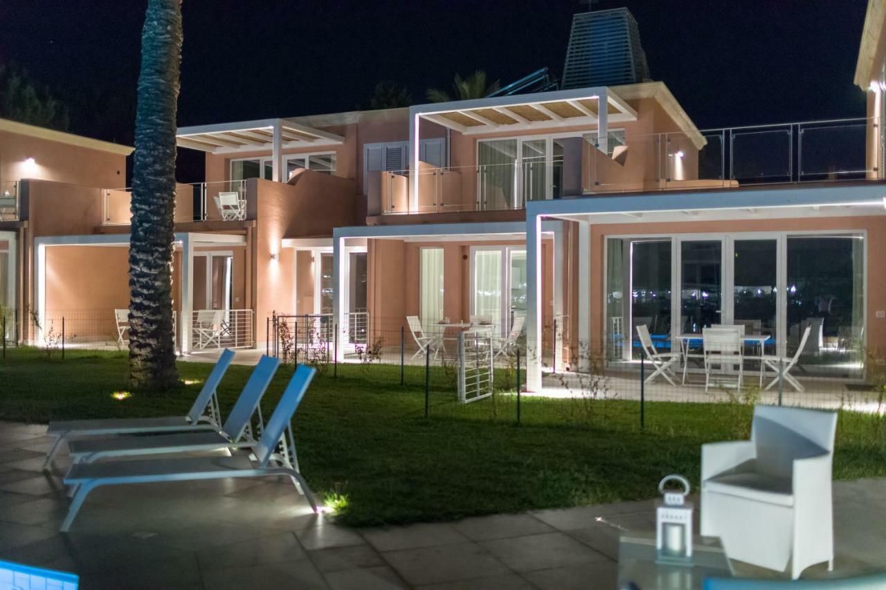 Residence Delfino, Portorosa Furnari Ngoại thất bức ảnh