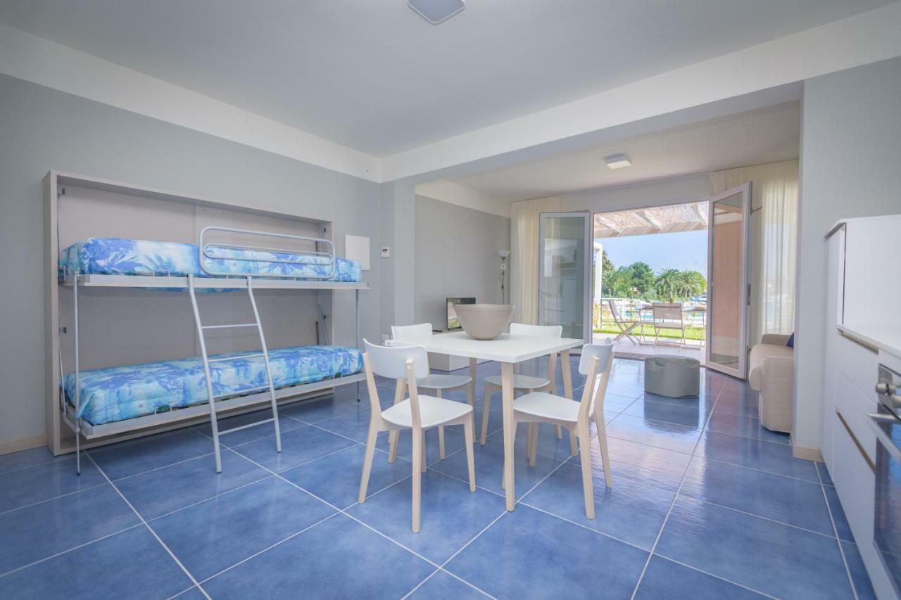 Residence Delfino, Portorosa Furnari Ngoại thất bức ảnh
