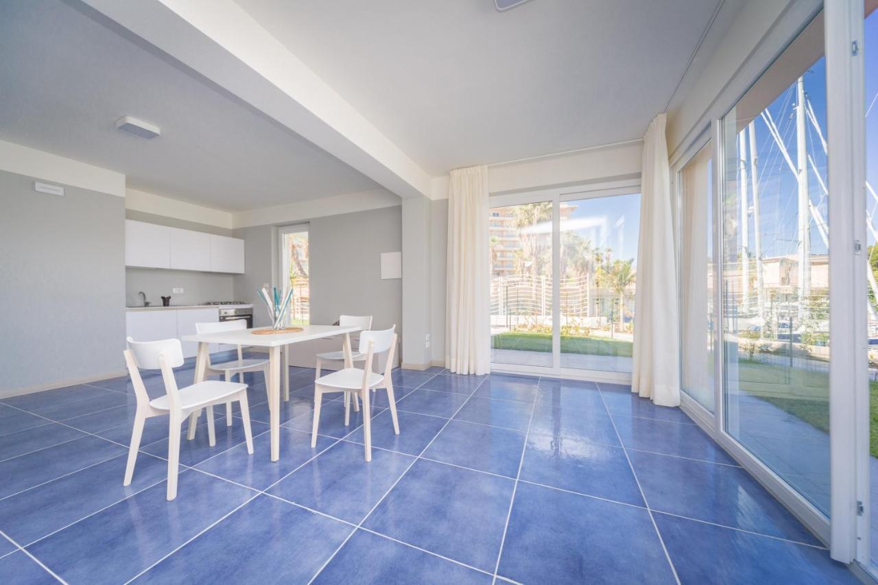 Residence Delfino, Portorosa Furnari Ngoại thất bức ảnh